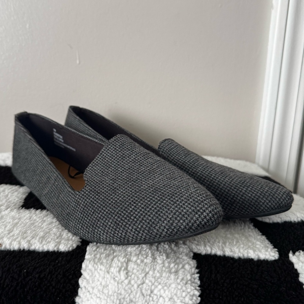 Seychelles Black and Gray Women's Loafers